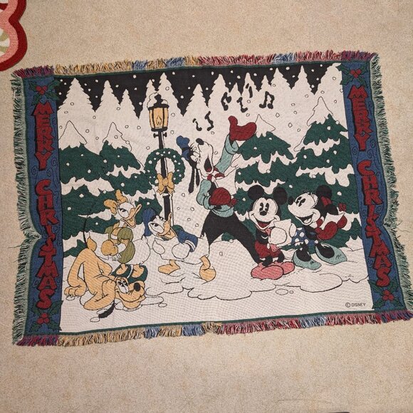 Disney Other - Disney & Co. Mickey & Friends Merry Christmas Caroling Cotton Throw Blanket